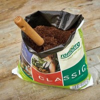 Vorschau: Kokos_Anzuchterde_2_5_Liter_2.jpg Vorschau: Kokos_Anzuchterde_2_5_Liter_2.jpg